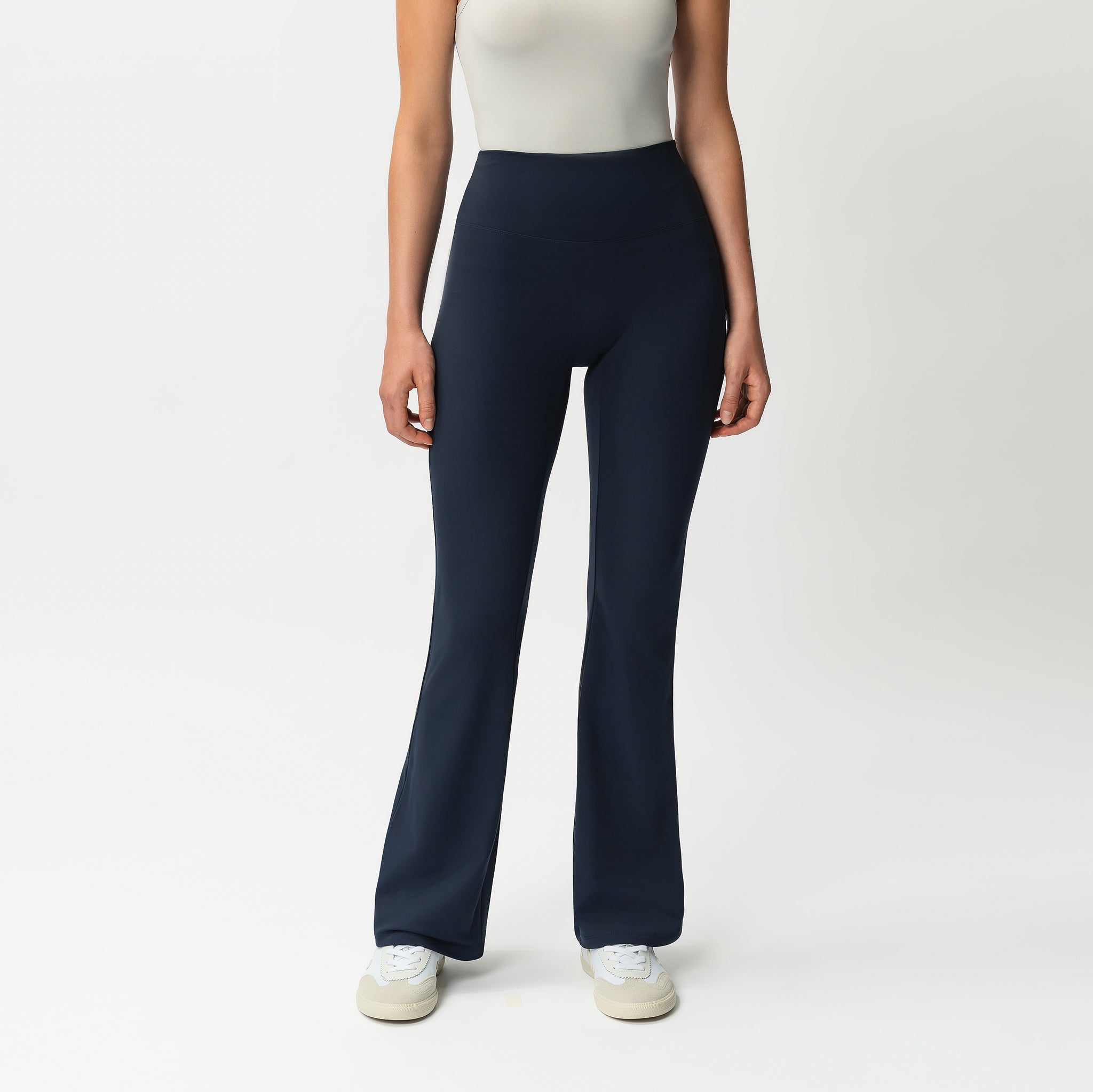 Asana Flared Legging - Ninepine