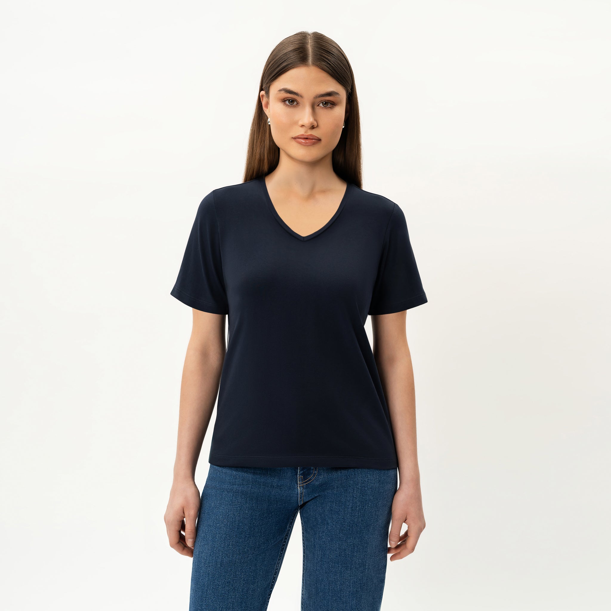 Fitted V-neck Pima T-shirt - Ninepine