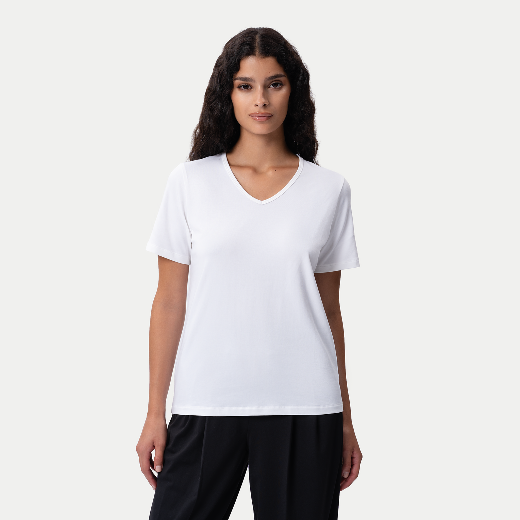 Fitted V-neck Pima T-shirt - Ninepine