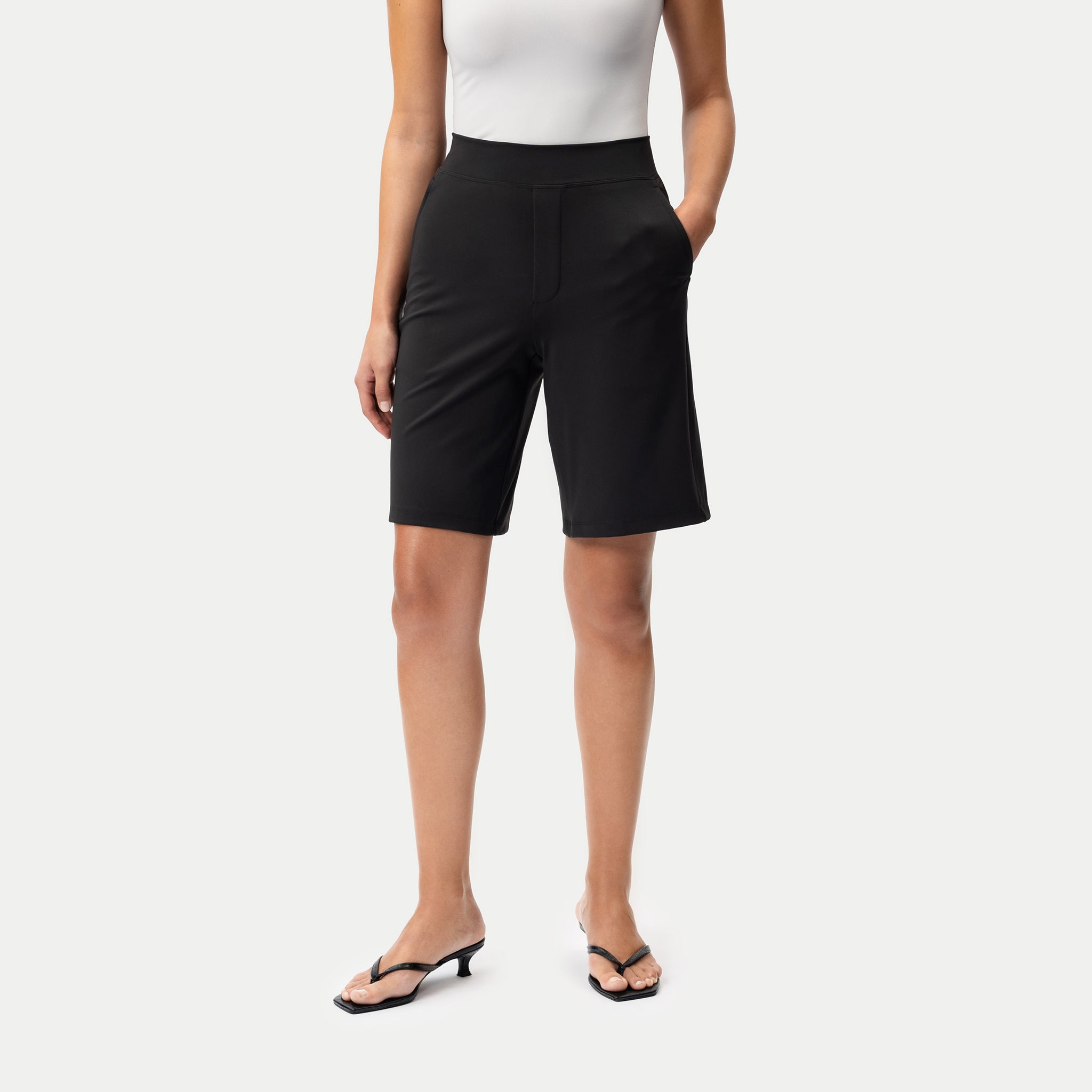 Asana Shorts - Ninepine