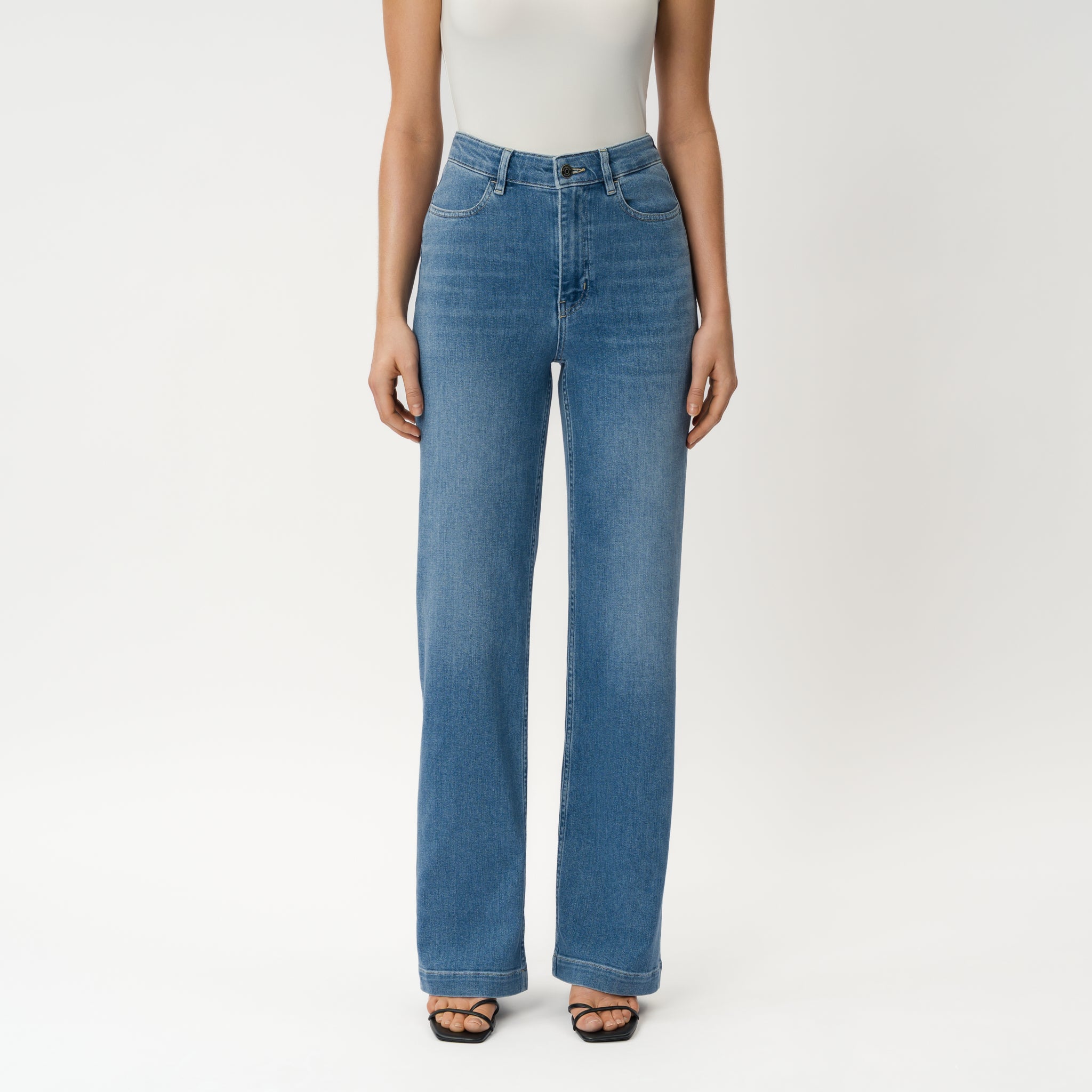 Summer ComfortDenim™ Jeans - Ninepine
